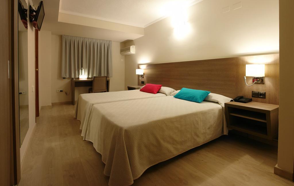 Hotel Avenida Plaza AlziraAlzira  Szoba fotó