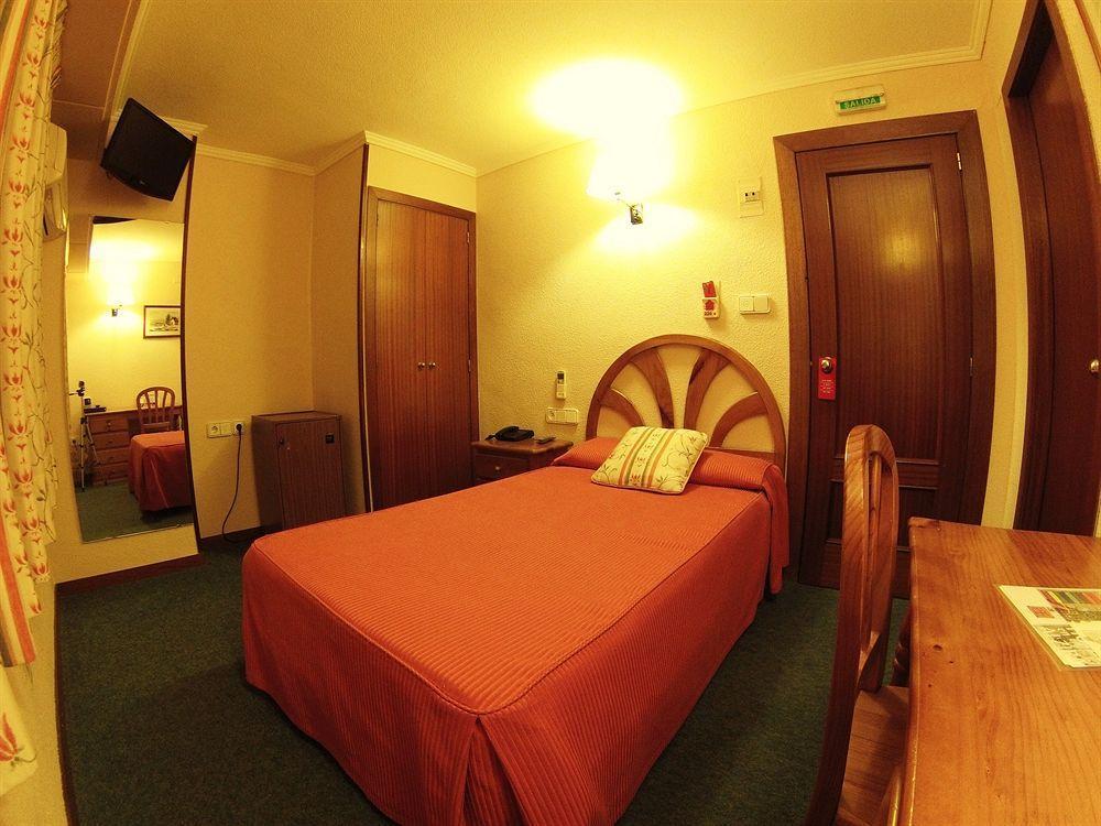 Hotel Avenida Plaza AlziraAlzira  Kültér fotó