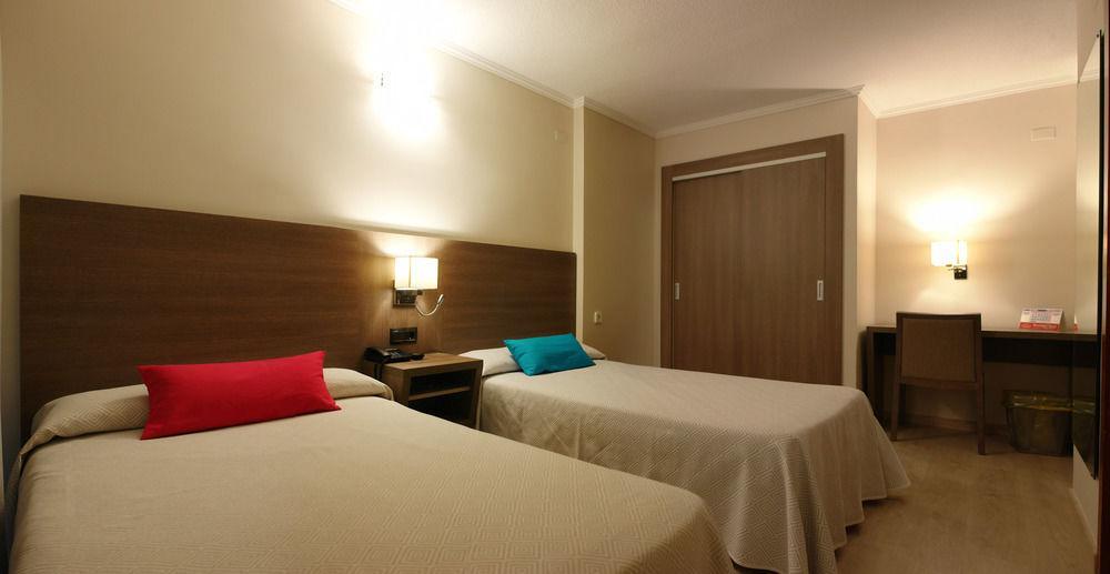Hotel Avenida Plaza AlziraAlzira  Kültér fotó