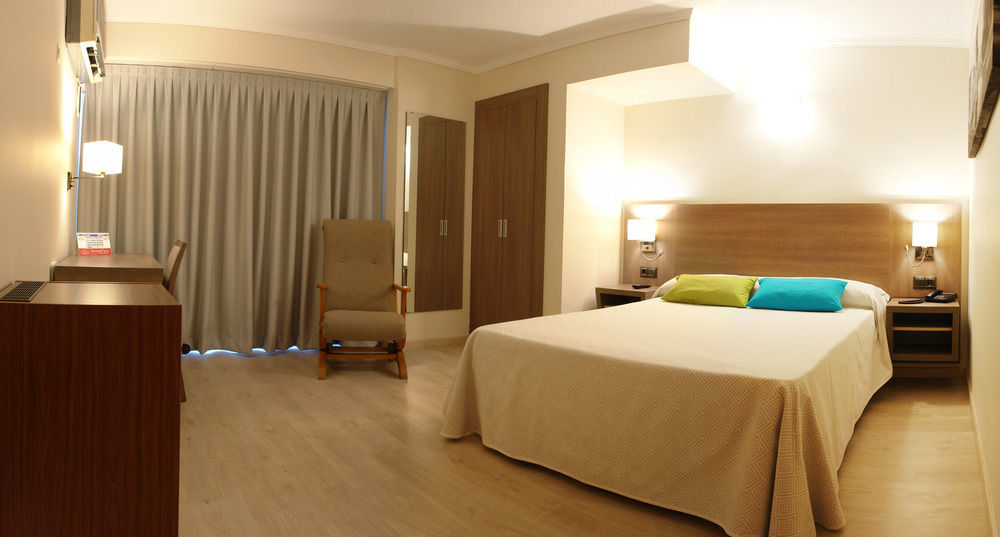 Hotel Avenida Plaza AlziraAlzira  Kültér fotó