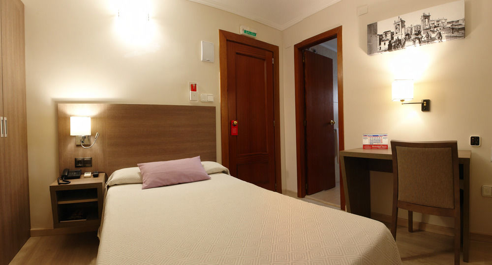 Hotel Avenida Plaza AlziraAlzira  Kültér fotó